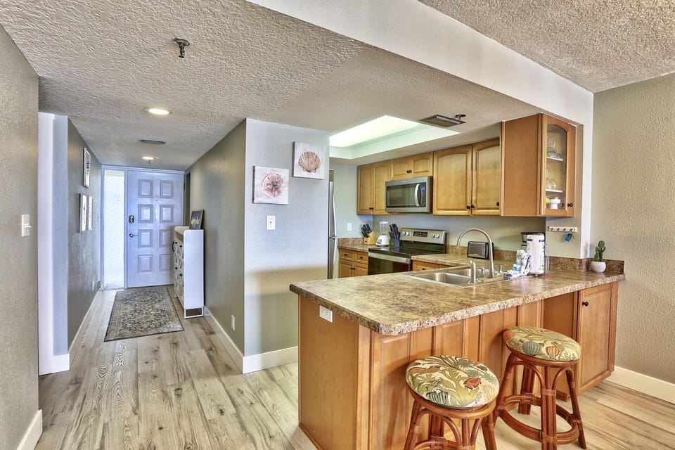 Condo, Multiple Beds (Arie Dam 202) | Private kitchen | Oven