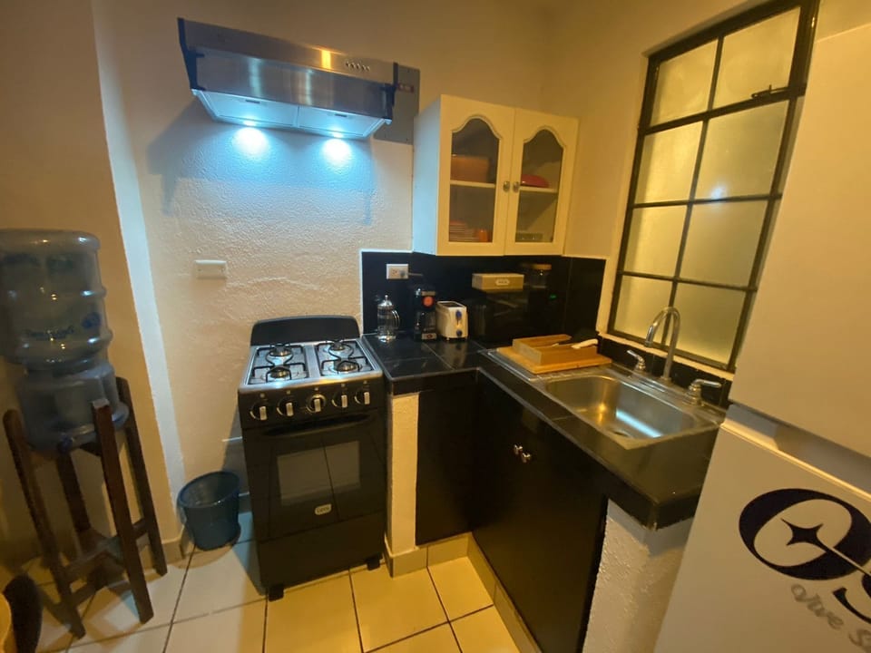 Comfort Apartment, Multiple Beds | Private kitchen