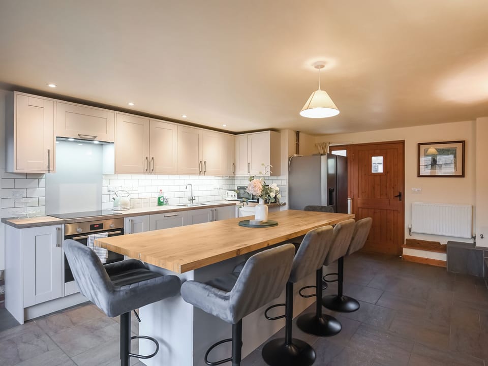 Kitchen/diner | Drifthouse - Botvyle Farm, Church Stretton