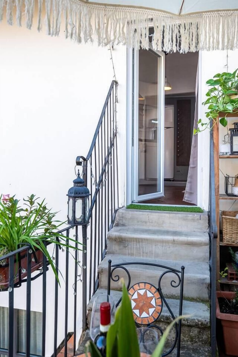 “La casa delle ore liete con terrazza”– Eleganza e comfort nel centro di Firenze La Casa delle ore liete è un appartamento che unisce eleganza, funzionalità e un’atmosfera accogliente, perfetto per coppie, famiglie o piccoli gruppi di amici. La spazi (19)