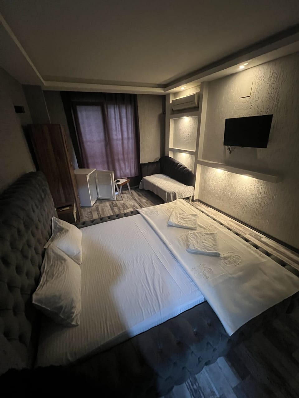 Premium bedding, down comforters, Select Comfort beds, soundproofing