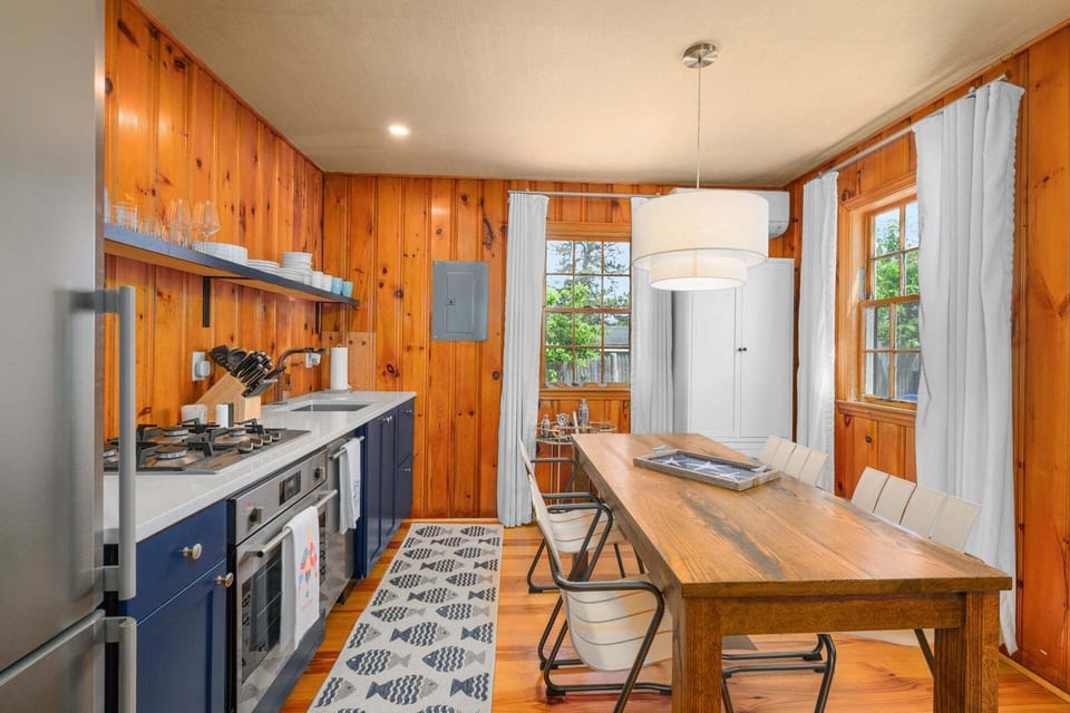 Looking straight into the kitchen and dining area from the living room