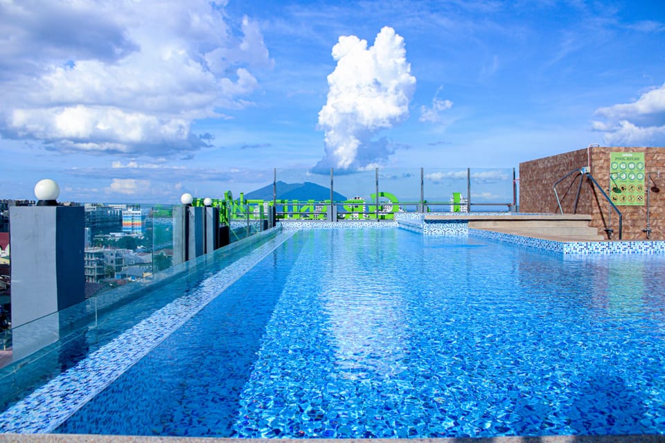 Rooftop pool