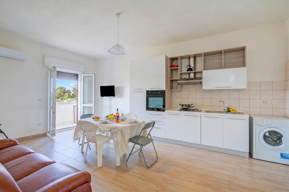 Kitchen and dining area