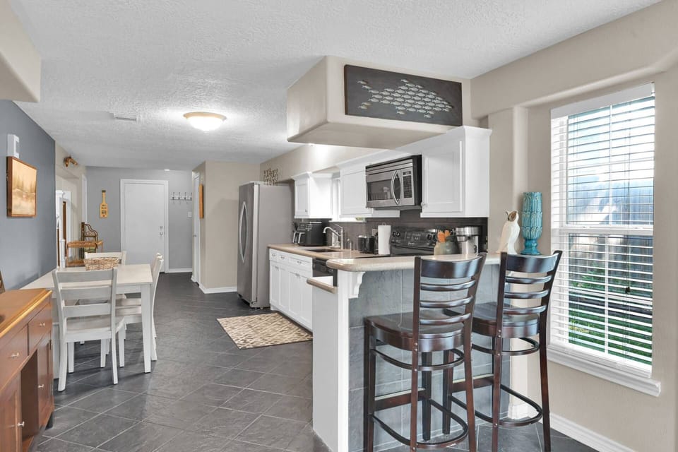 Kitchen breakfast bar for additional indoor seating