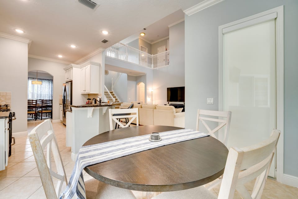 Additional Dining Area | 1st Floor