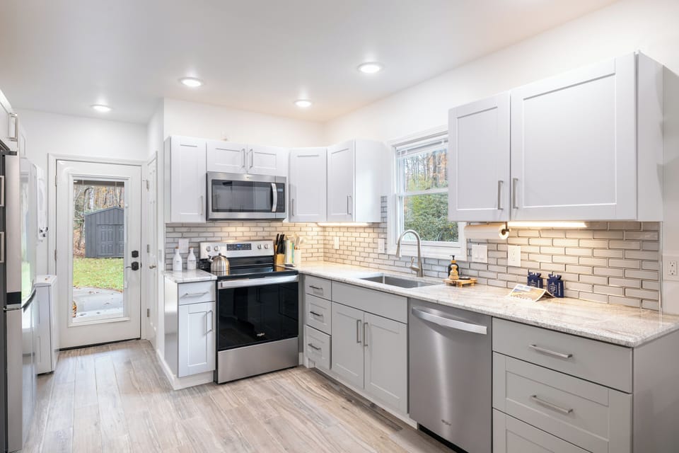 Full suite of appliances.