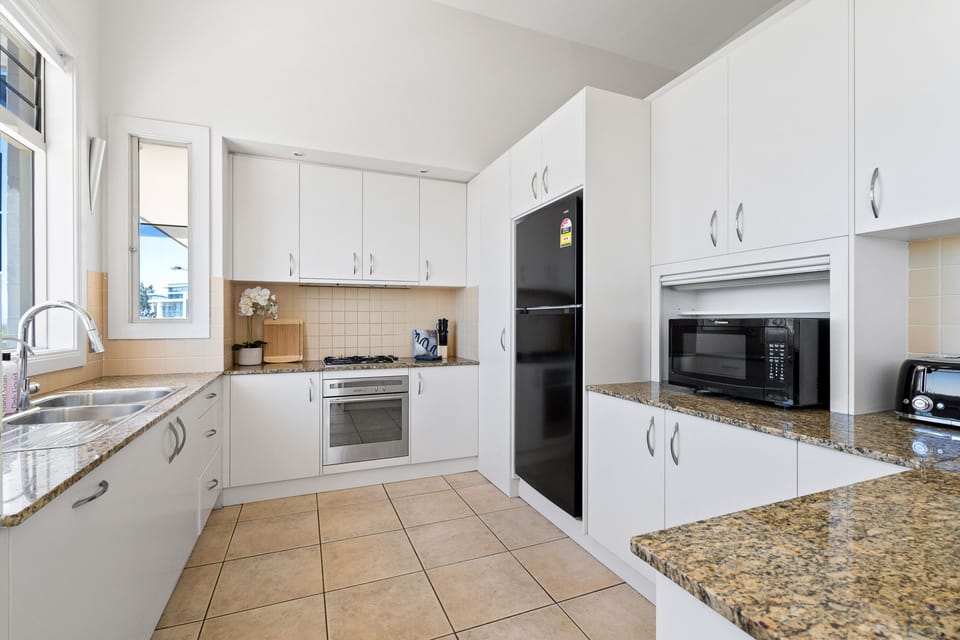 Microwave, Smeg Kettle & Toaster, Nespresso machine. Everything you need for the perfect start to your morning!