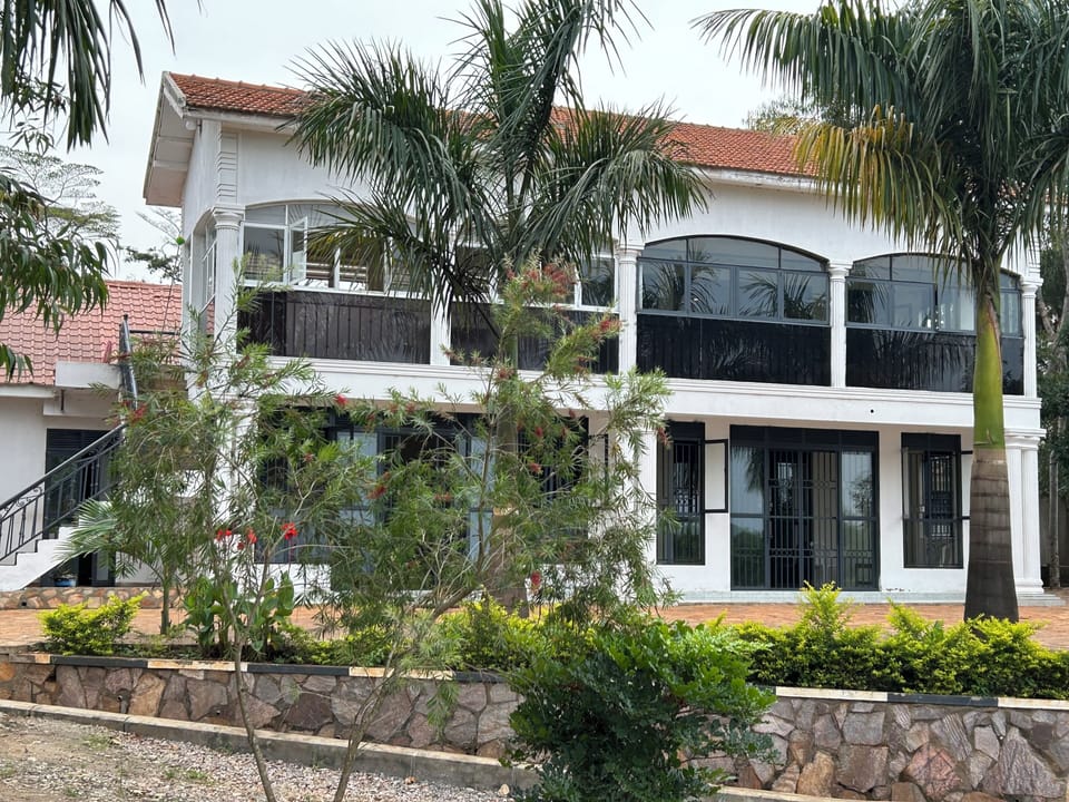Ridgeway Victoria Bed and Breakfast in Uganda