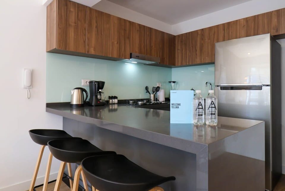 Kitchen bar