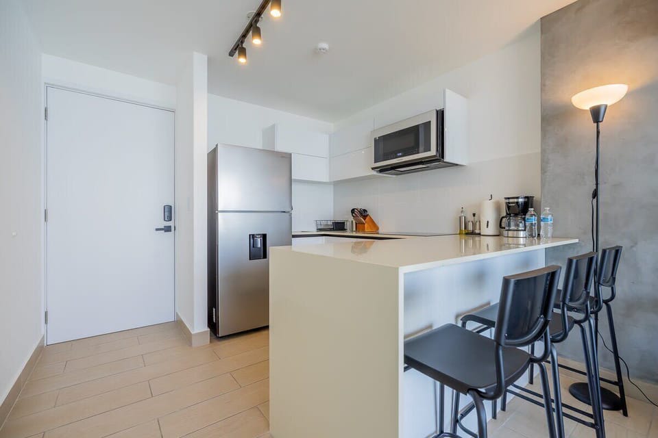 Kitchen bar