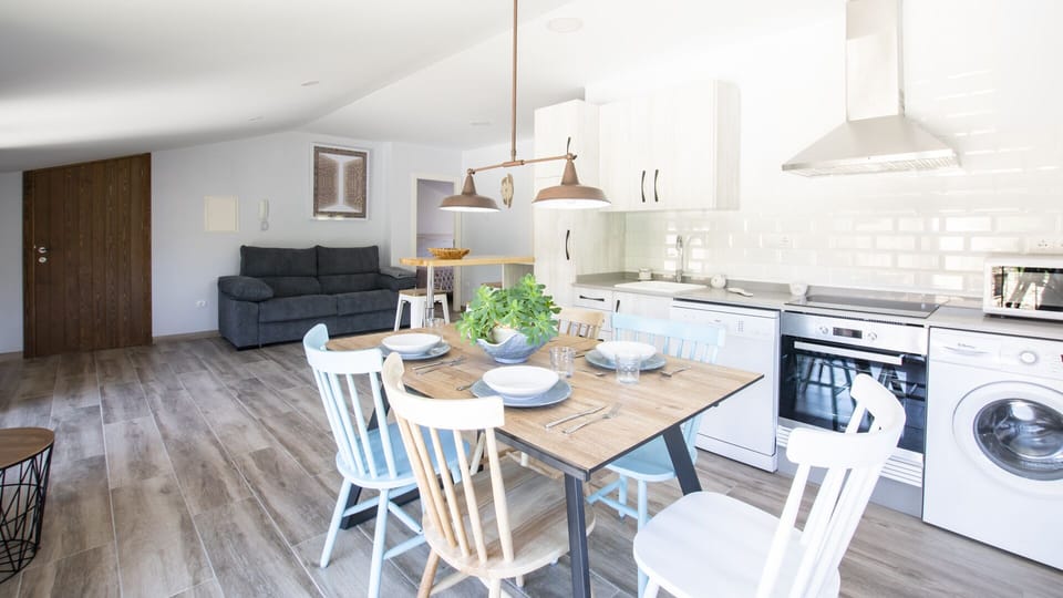 Comfort Apartment, Mountain View | Living area | TV