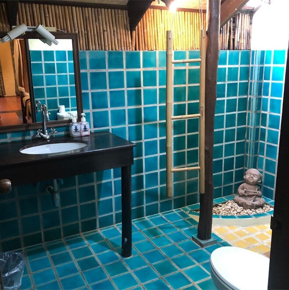 Family Bungalow | Bathroom | Towels