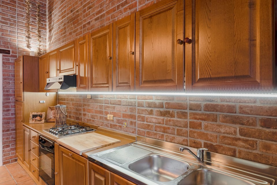 Luxury Apartment | Private kitchen | Full-size fridge, oven, stovetop, dishwasher