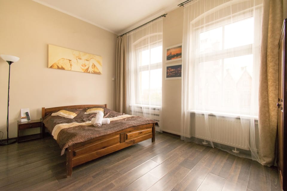 Standard Double Room | Iron/ironing board (on request), WiFi (free), bed sheets