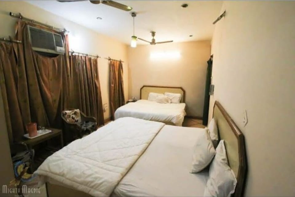 Deluxe Room | Free WiFi