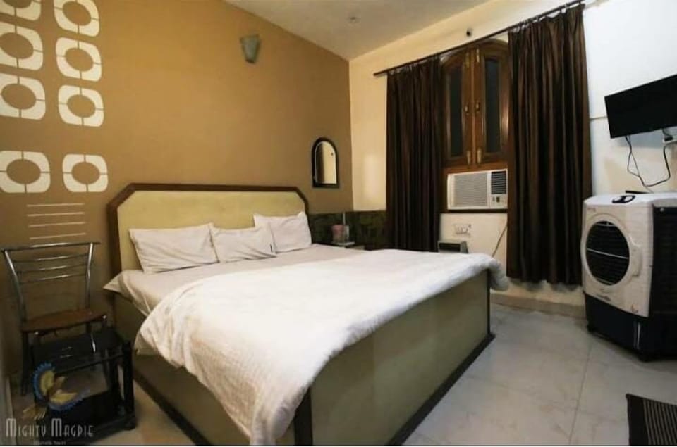 Family Room | Free WiFi