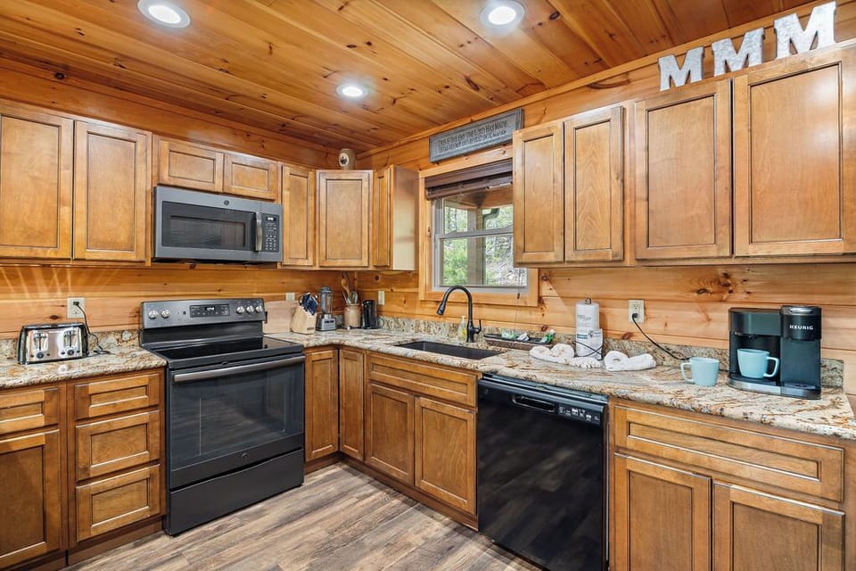 Fully equipped kitchen