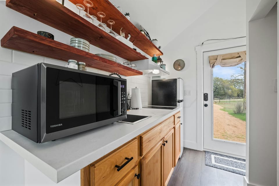 Combo microwave and convection oven