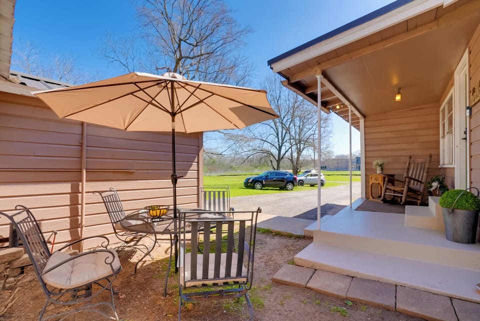 Cottage (2 Bedrooms) | Front of property