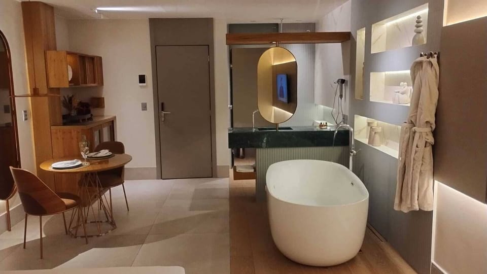 Luxury Room | Bed sheets