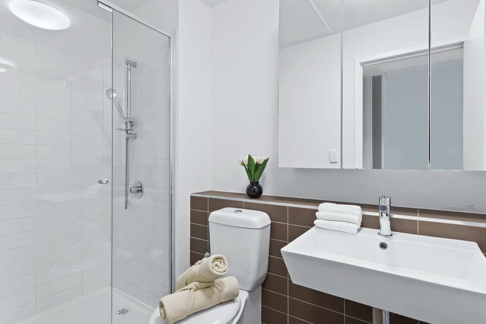 A warm & cozy bathroom.