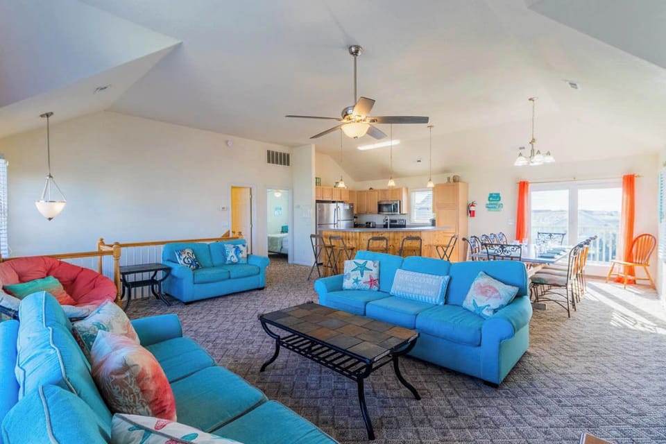 Top Level Living Area