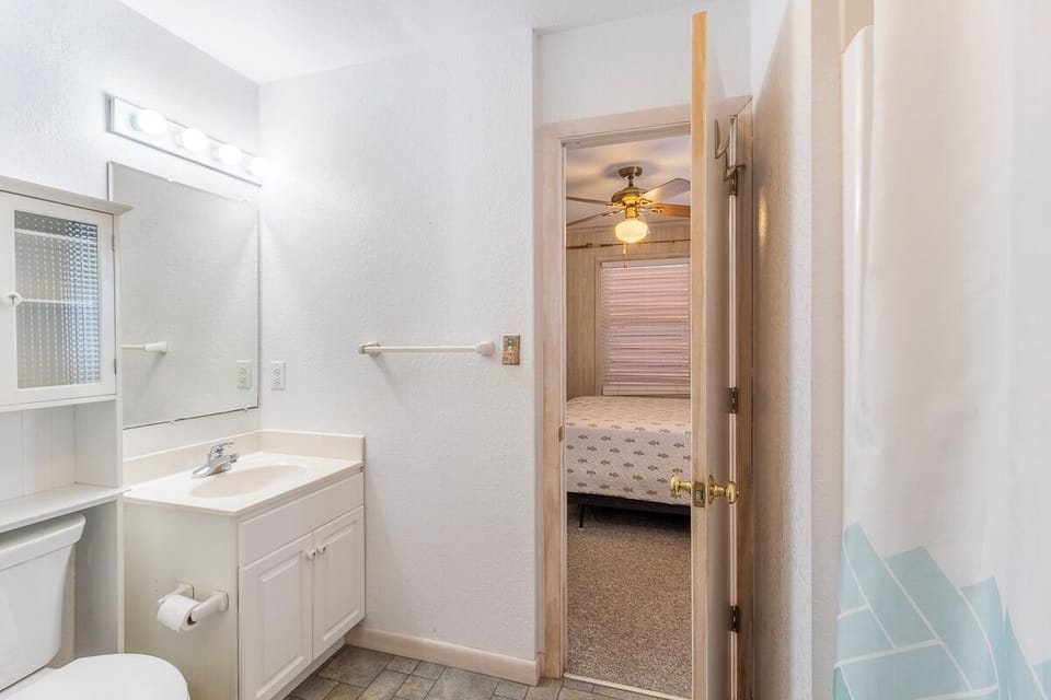Jack and Jill Bath