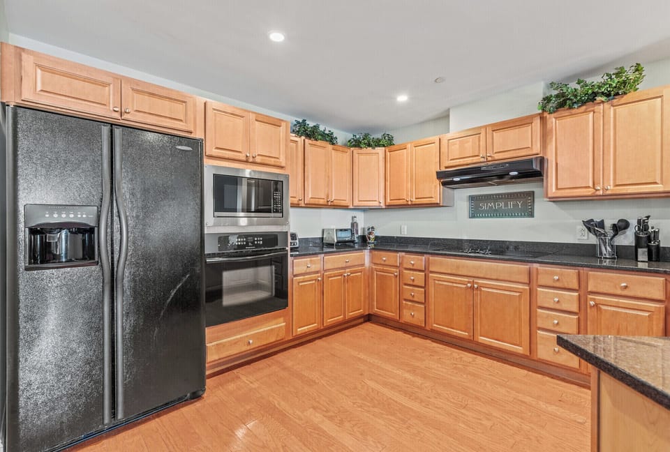 120e20grand20ave205122C20oob-003