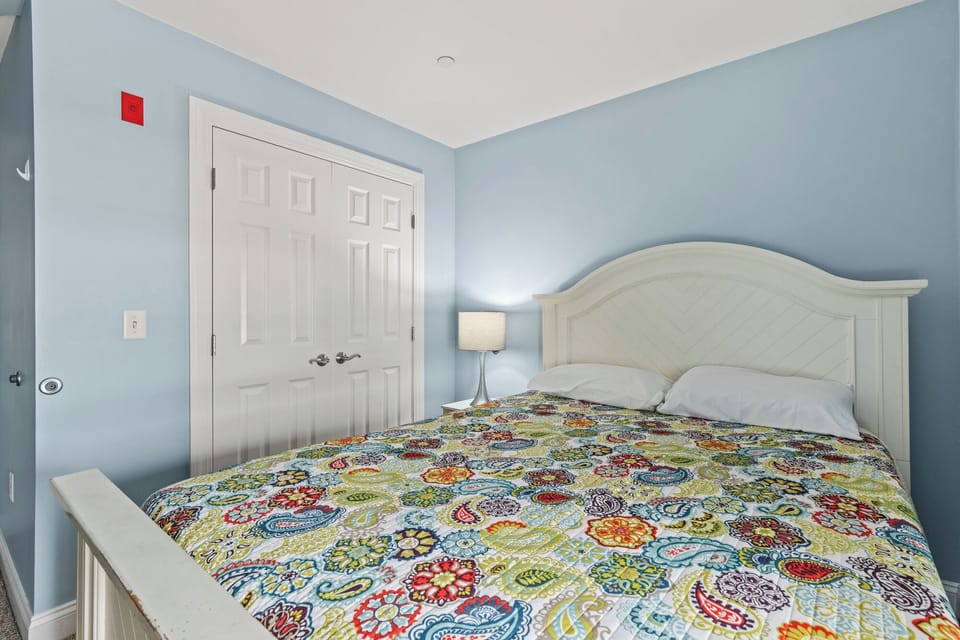 120e20grand20ave205122C20oob-012