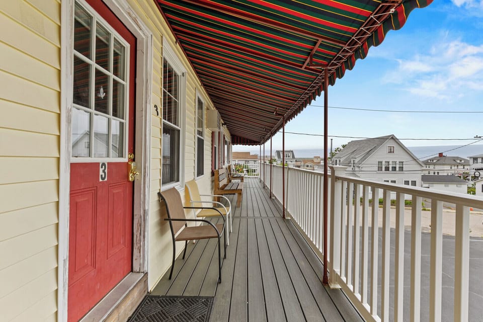 1520bay20ave20unit2032C20oob-021