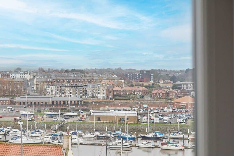 Esk View, Whitby - Host & Stay