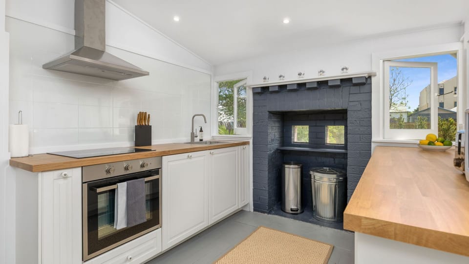 Latitude south coast - huskisson accommodation's kitchen