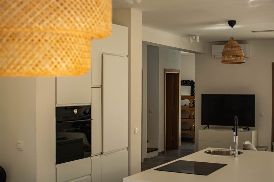 Exclusive Villa | Private kitchen | Full-size fridge, oven, dishwasher, coffee grinder