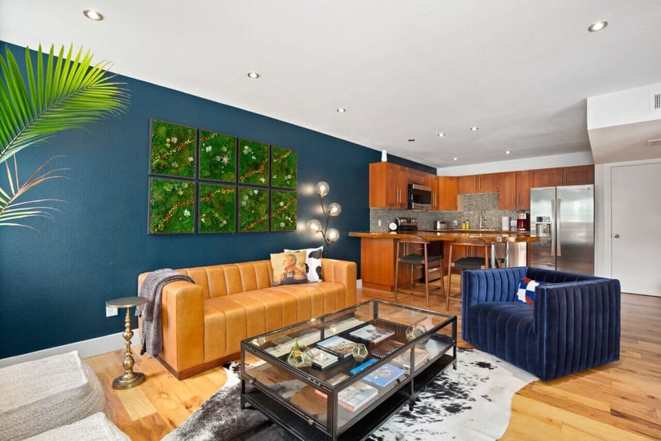 Kick back and unwind with a cold beverage or glass of wine with friends and family