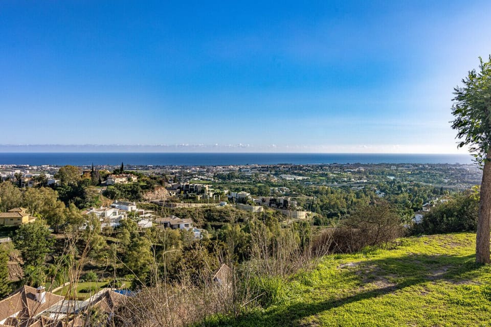 Panoramic views of the Golf Valley and the Mediterranean Sea