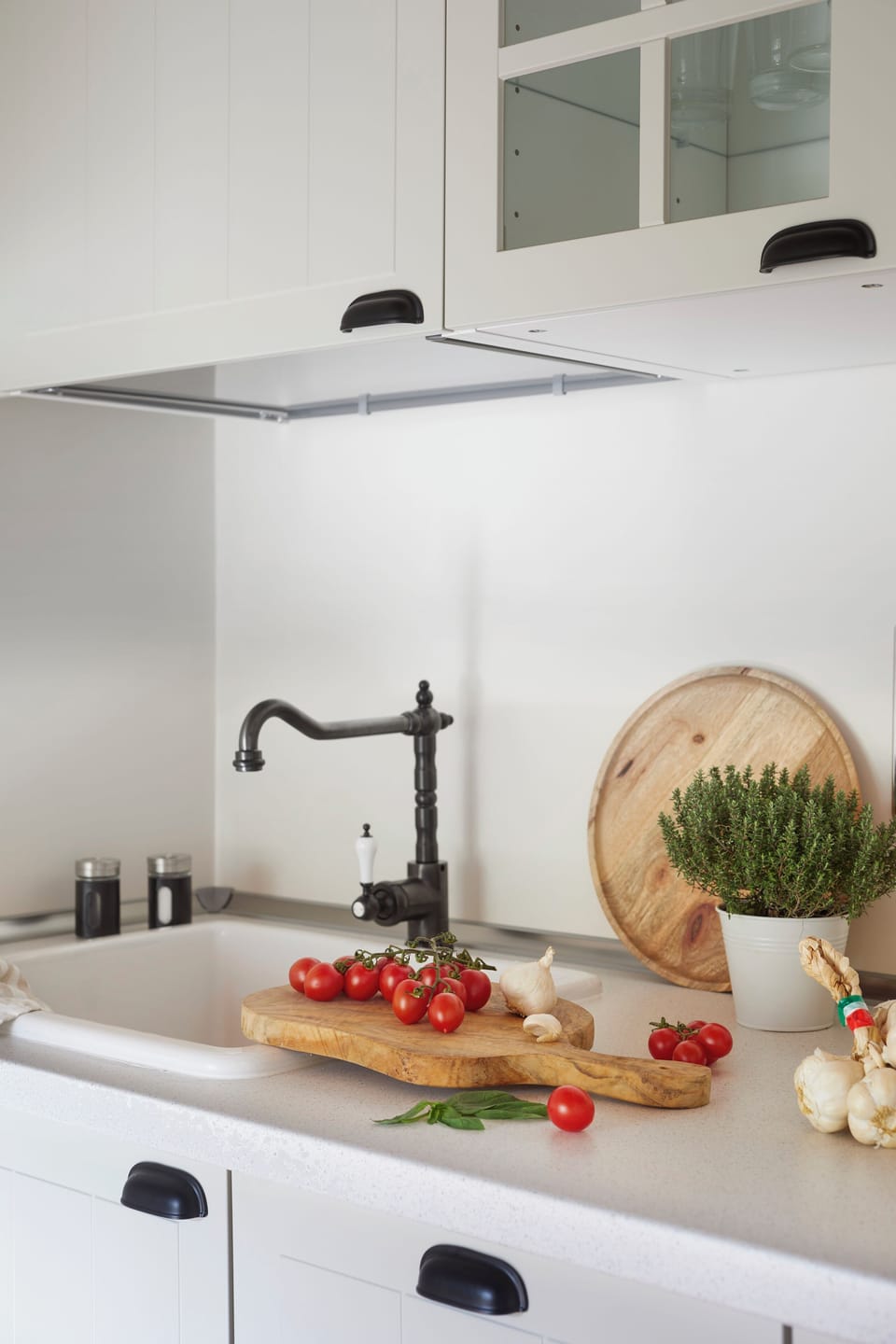 Apartment, 2 Bedrooms, Kitchen, Mezzanine | Private kitchen | Highchair