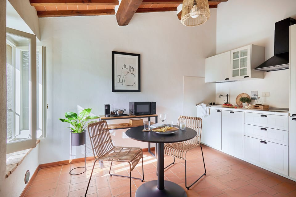 Apartment, 2 Bedrooms, Kitchen, Mezzanine | Private kitchen | Highchair