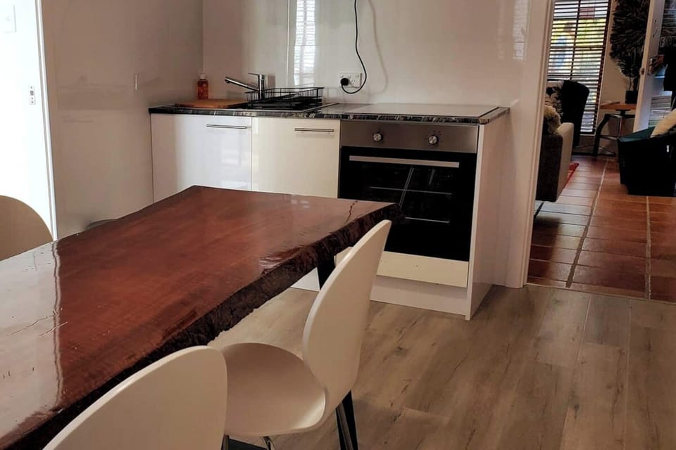 Fully cooking oven and stove top. All new 2022