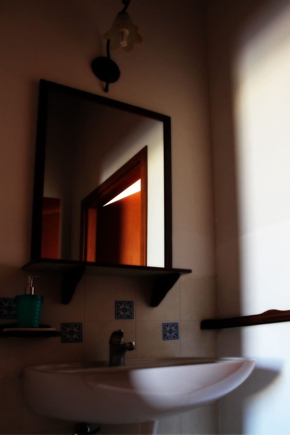 Double Room | Bathroom | Shower, hair dryer, bidet, towels