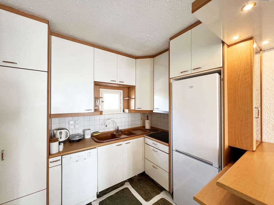 Family Duplex, Partial Ocean View | Private kitchen