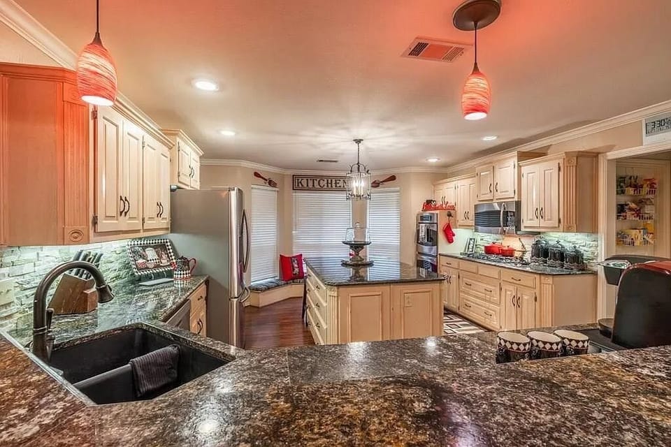 Gourmet Kitchen