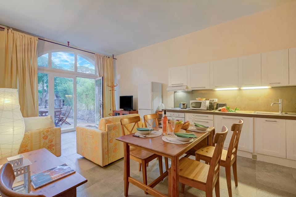 Living and dining room