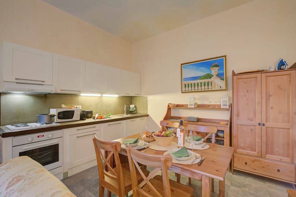Kitchen and dining area