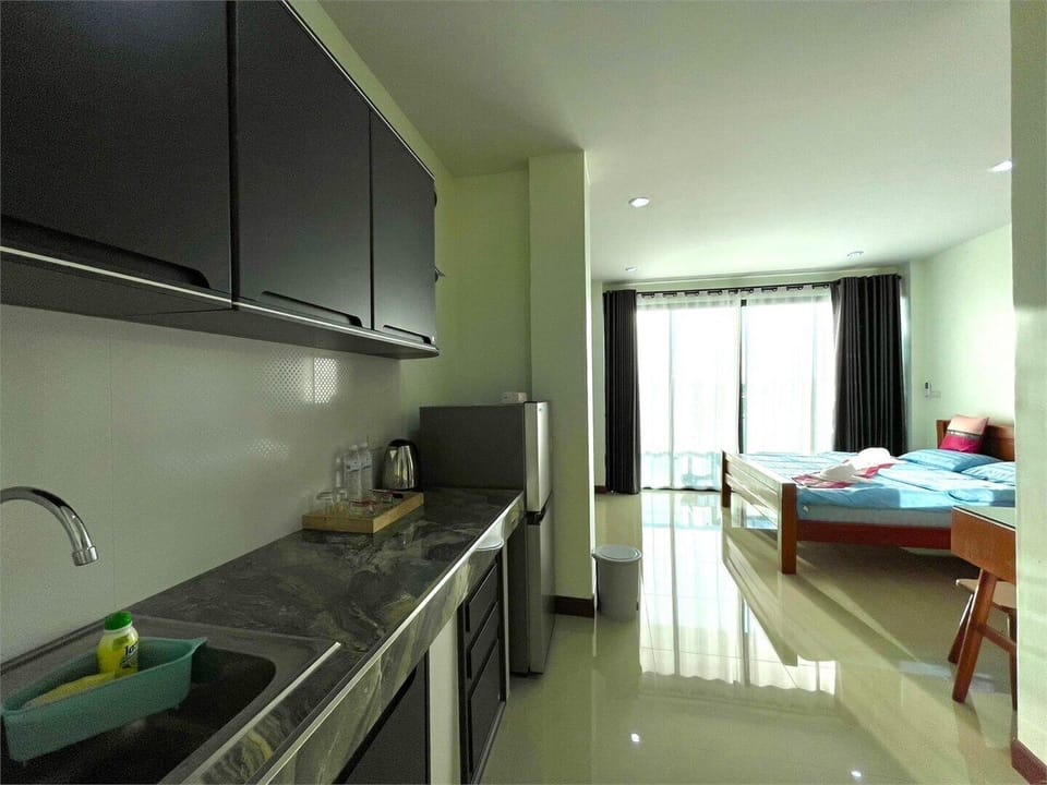 Deluxe Double Room, River View | Free WiFi, bed sheets