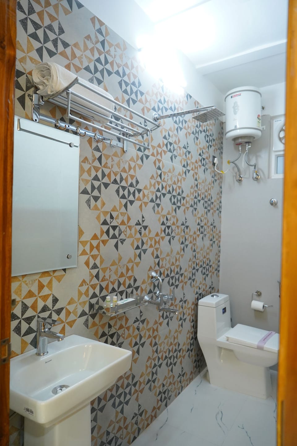 Deluxe Room | Bathroom