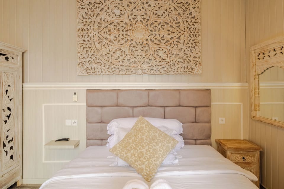 Villa, 2 Bedrooms, Private Pool | Desk, blackout drapes, iron/ironing board, free WiFi