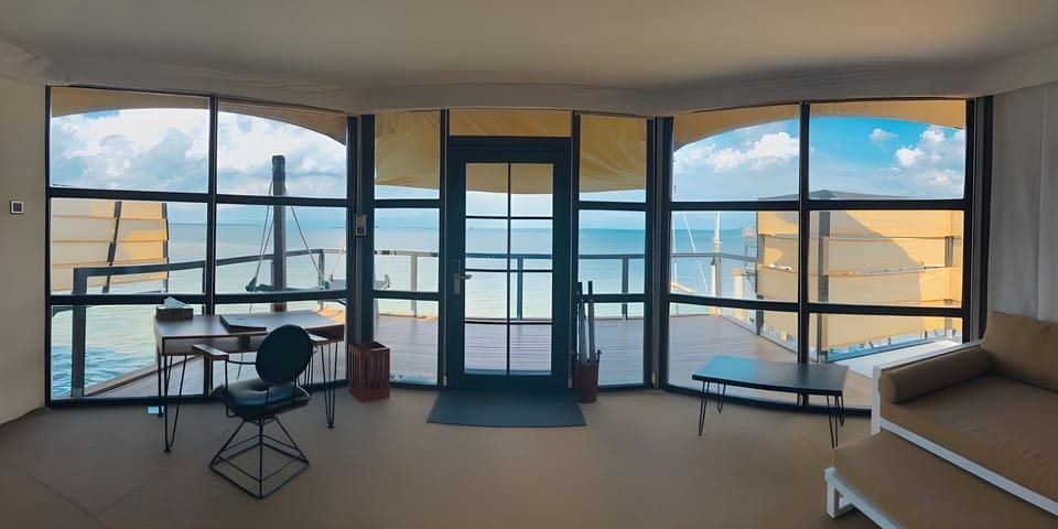 Sea Villa Deluxe | Living area