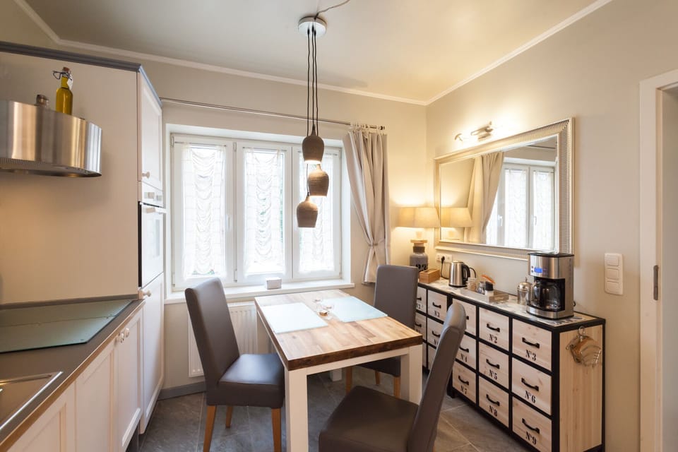 Classic Apartment | Living area | Flat-screen TV
