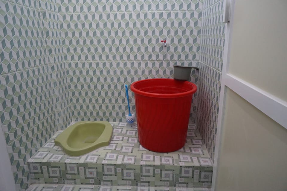 Basic Single Room | Bathroom | Shower, soap